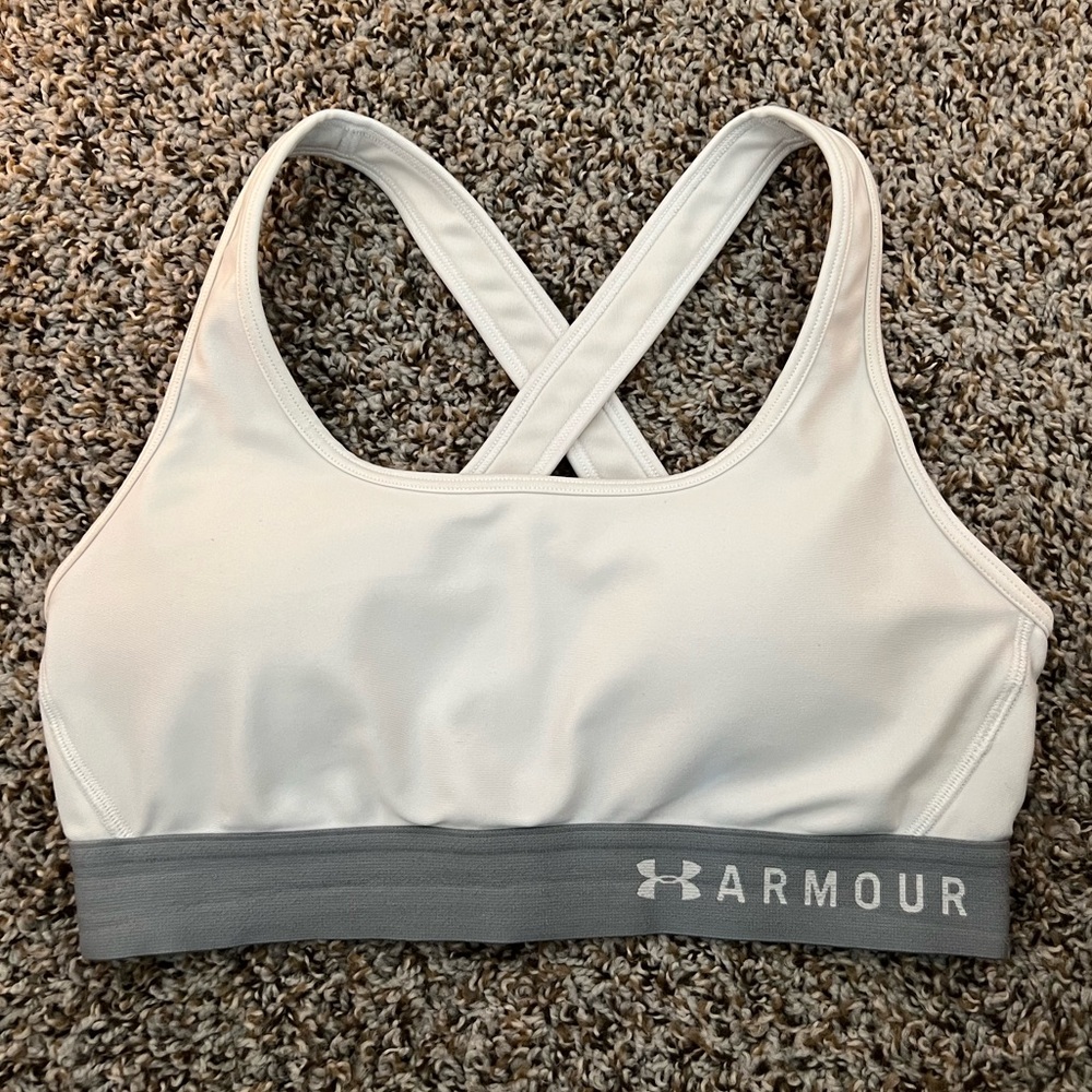 Wonen’s Under Armour Sports Bra